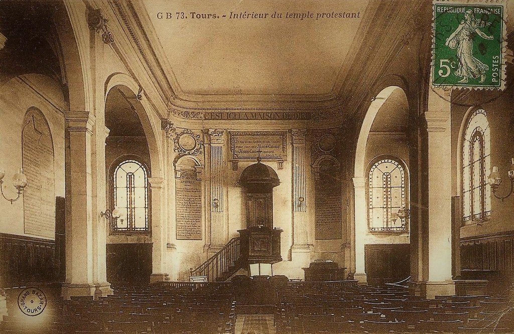 Tours 73 Temple prot.jpg