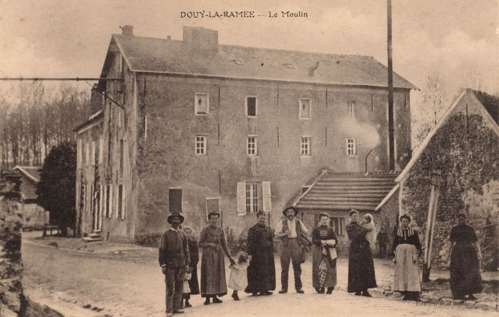 77 - DOUY-LA-RAMEE - Le Moulin - Edition D. Loisel - 28-04-26.jpg