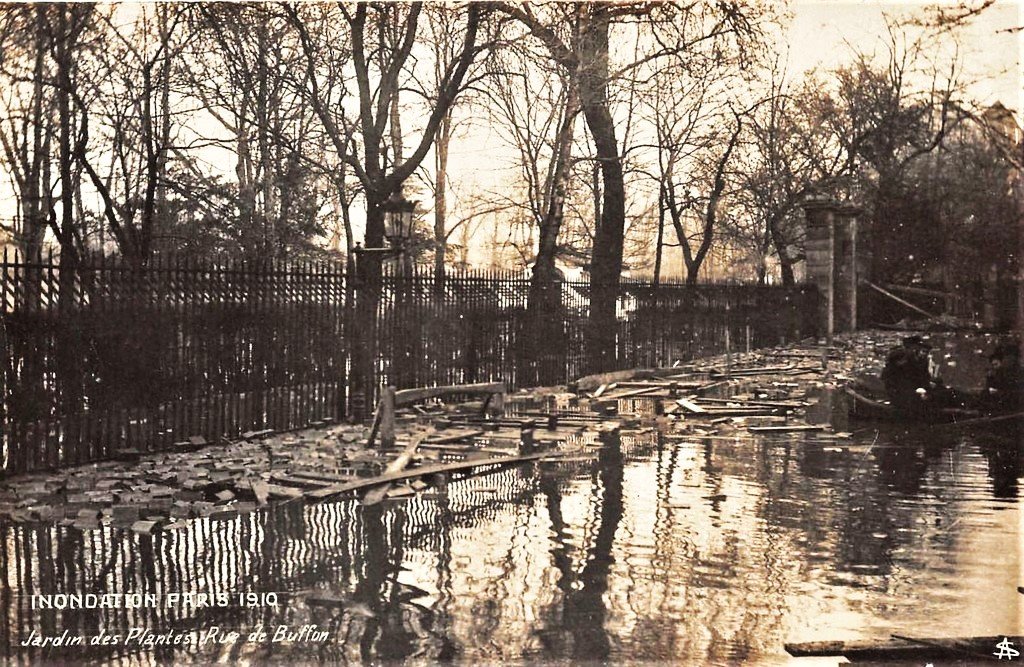 Paris J des P. Inondation 1910.jpg