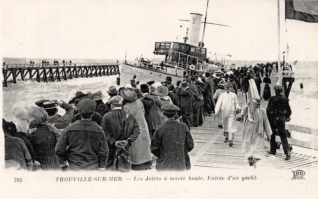 Trouville 705 Jetée.jpg