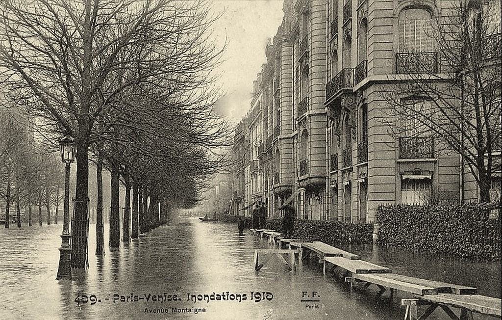 Paris 409 Inondations 1910.jpg
