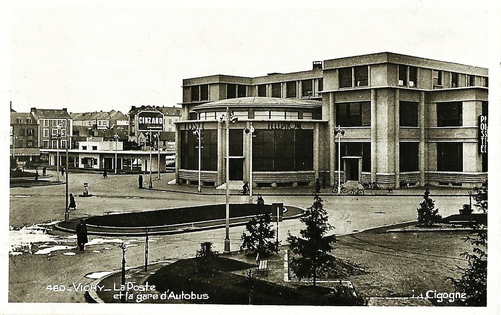 Vichy 460 Poste.jpg