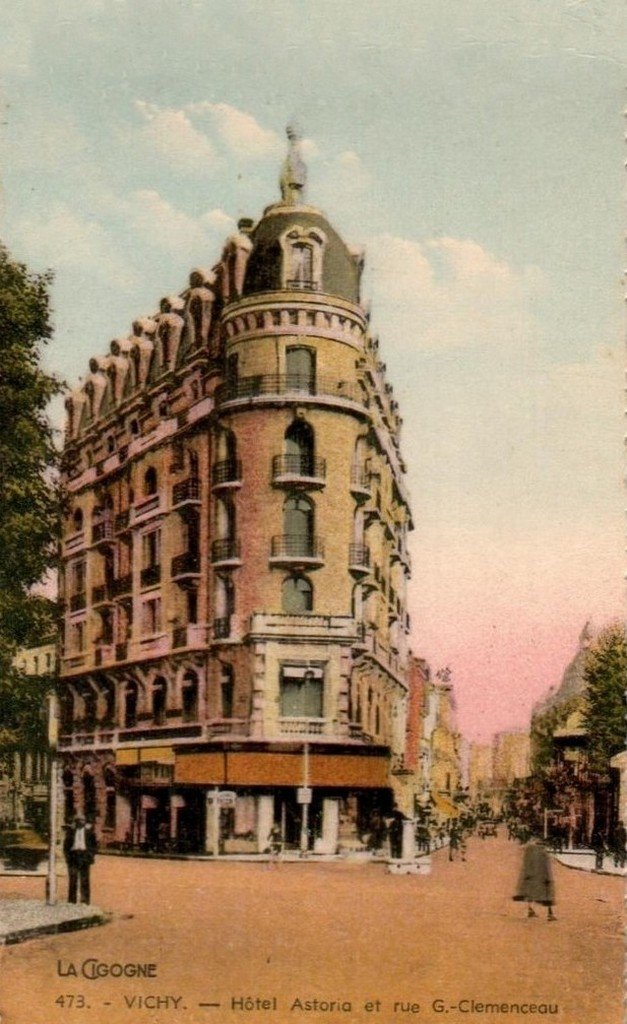 Vichy 473c Hôtel.jpg