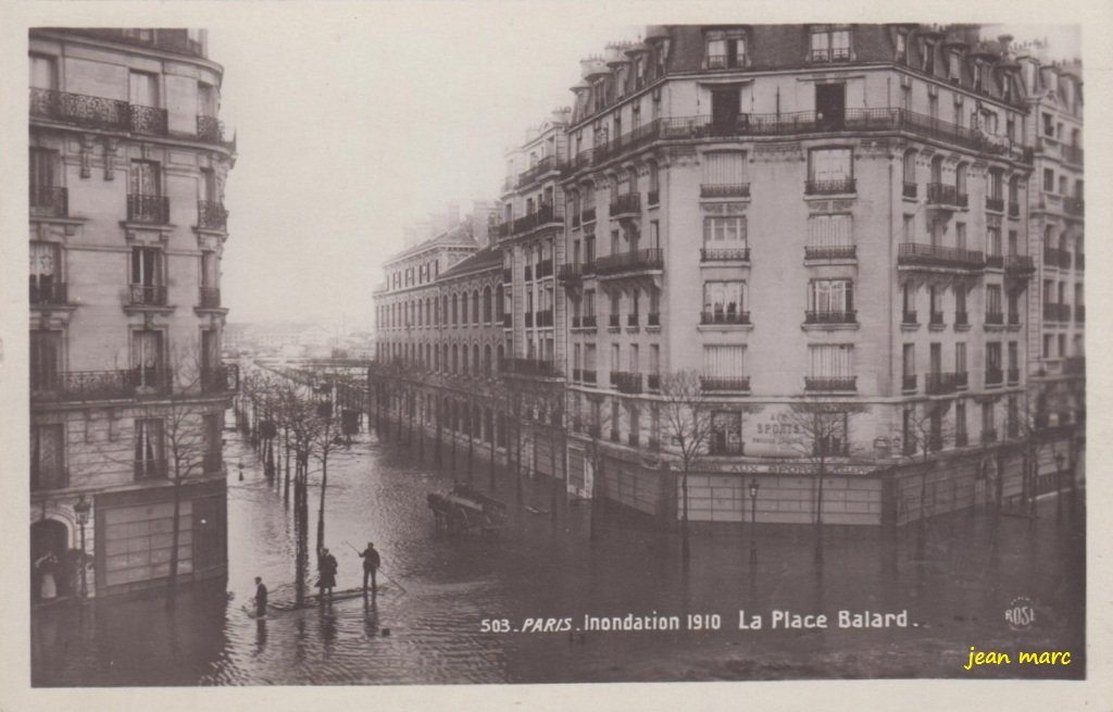 Paris XVe - Inondation 1910 -  La Place Balard.jpg