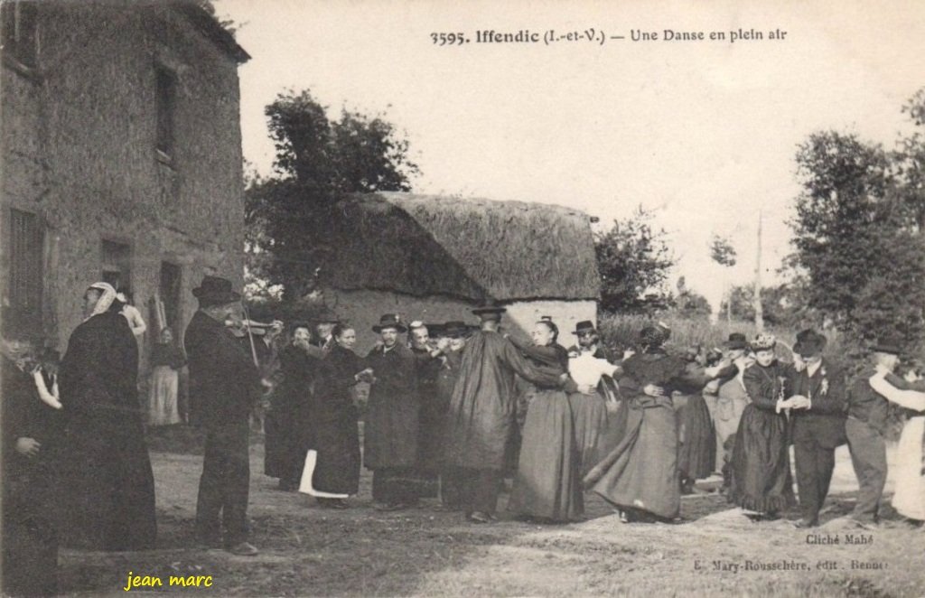 Iffendic - Une Danse en plein air.jpg