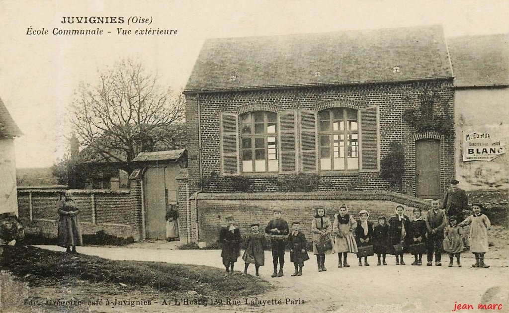 Juvignies - École communale.jpg