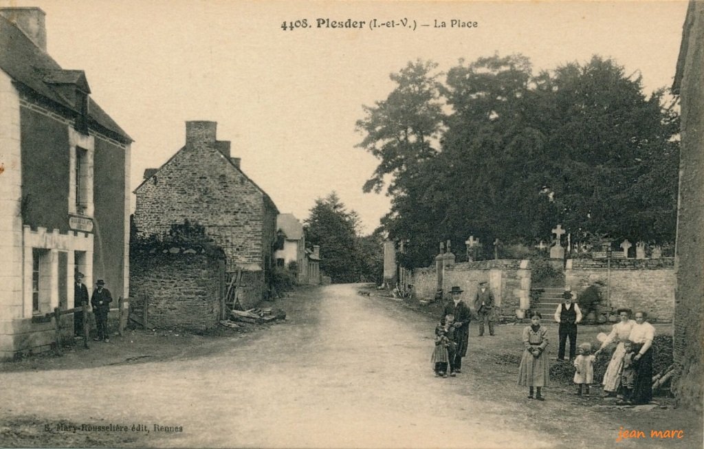 Plesder - La Place.jpg