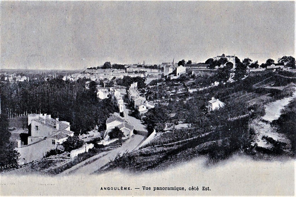 Angouleme 42 Vue pano.jpg