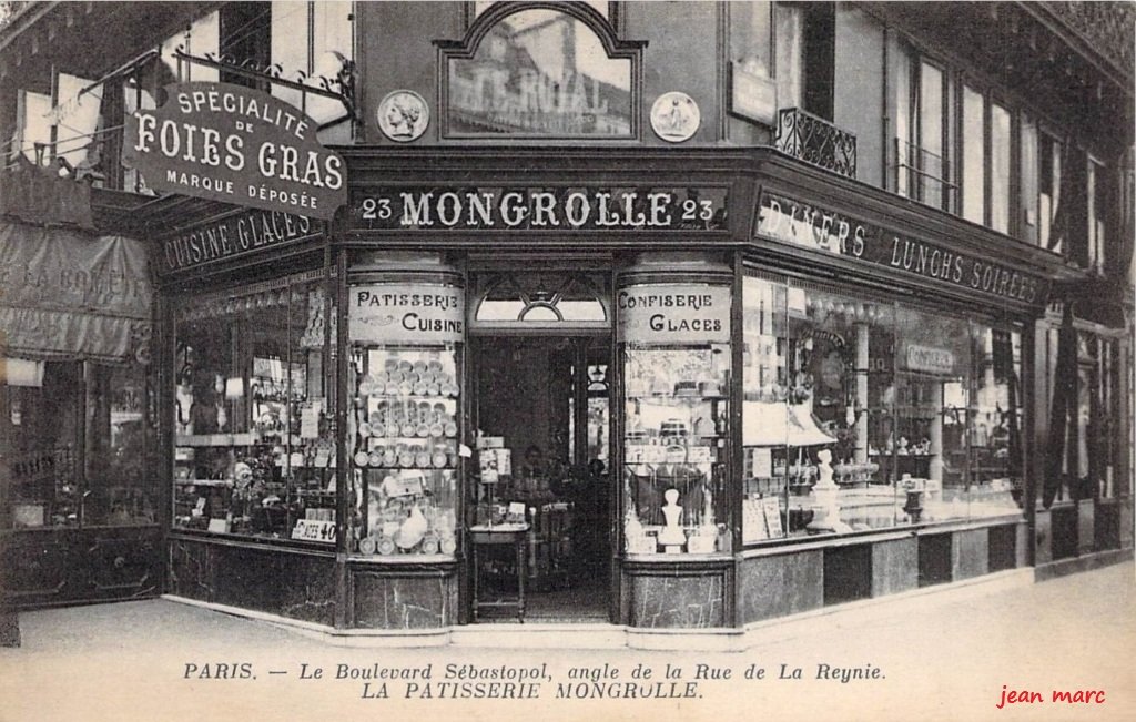 Paris 1er - Boulevard Sébastopol, angle de la rue de La Reynie - la Pâtisserie Mongrolle.jpg