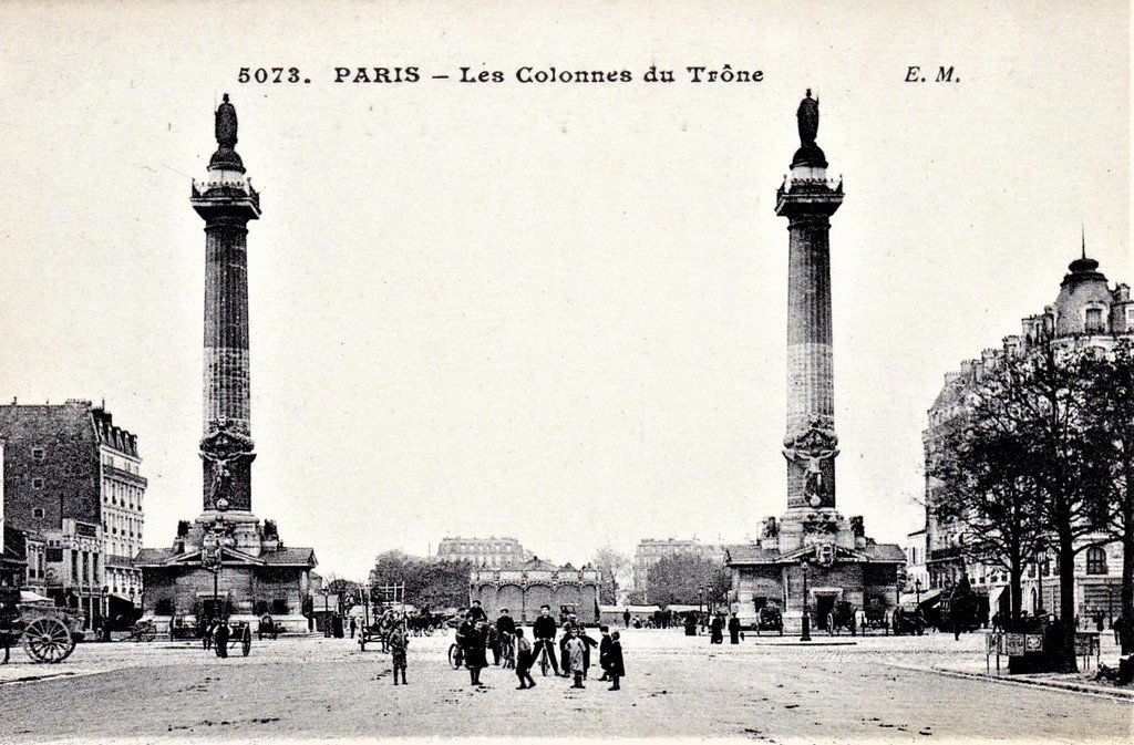 Paris Colonnes du Trône 12°.jpg