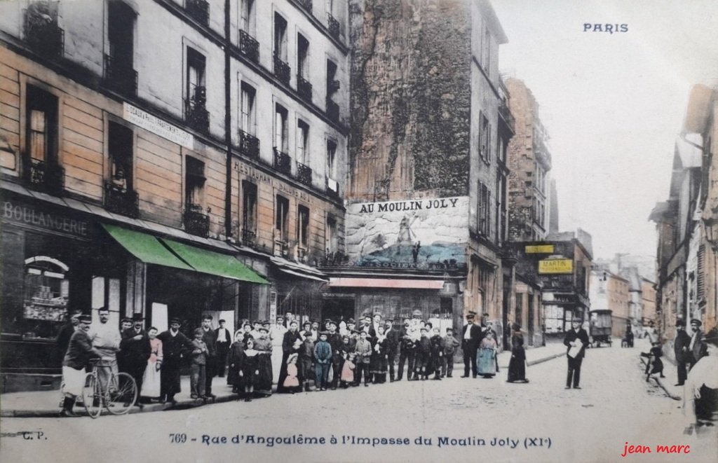 Paris XIe - Rue d'Angoulême à l'Impasse du Moulin Joly.jpg