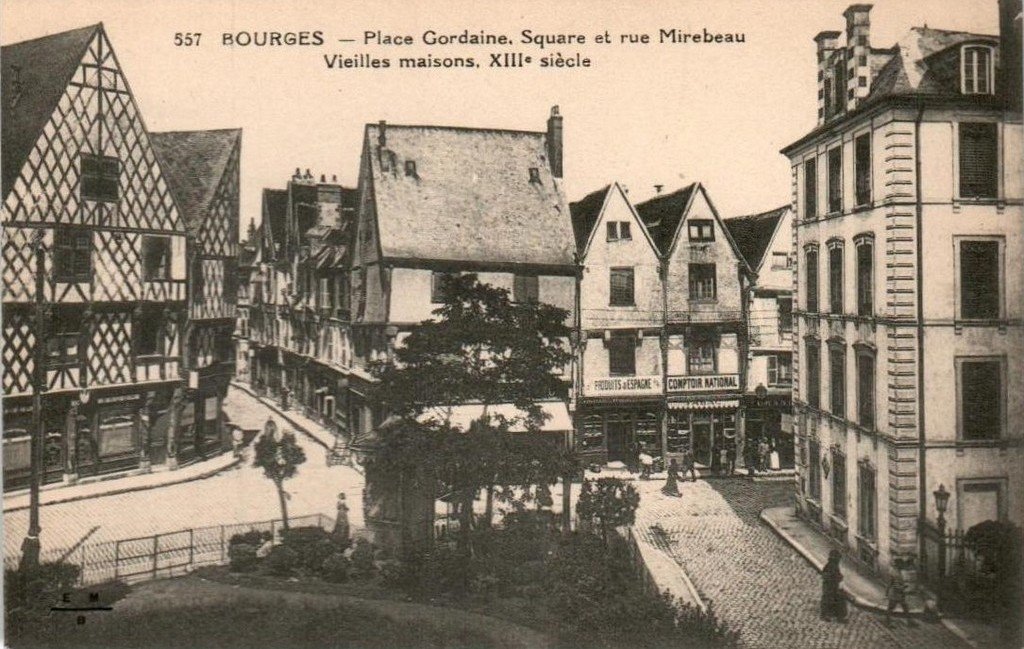 Bourges 557.jpg