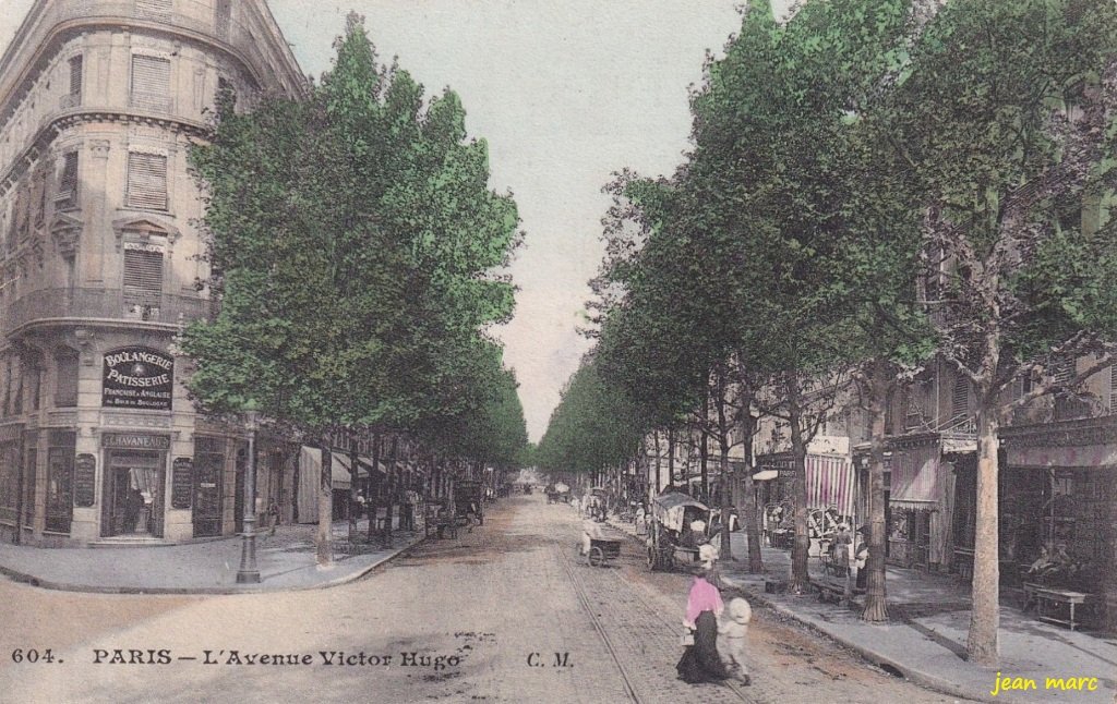 Paris XVIe - Avenue Victor Hugo.jpg