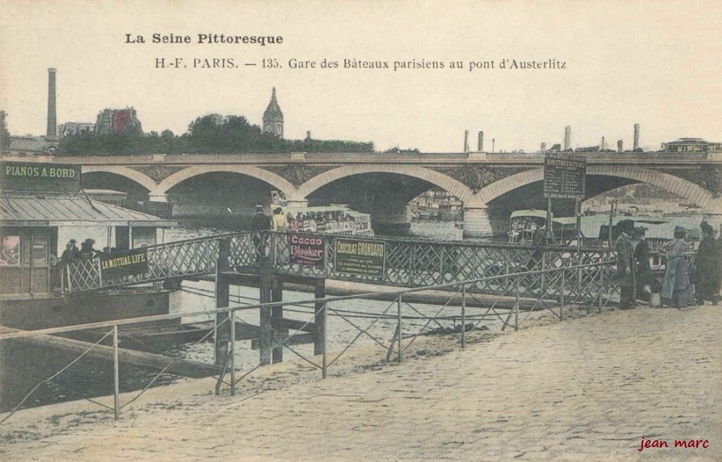 Paris - Gare des Bateaux parisiens au Pont d'Austerlitz.jpg