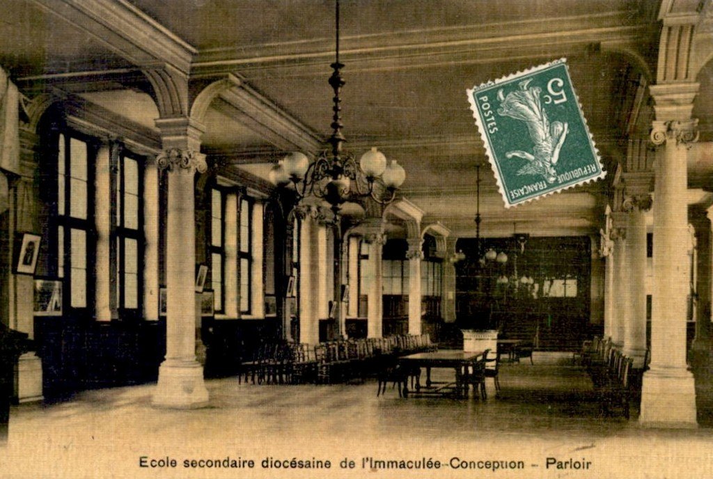 Paris Ecole secondaire 12°.jpg