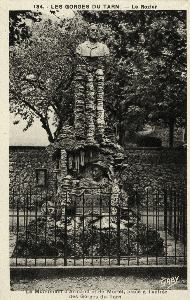 Le Rozier 48 134.jpg