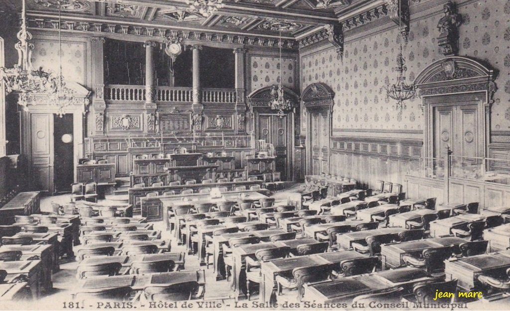 Paris - Hôtel de Ville - Salle des séances du Conseil municipal.jpg