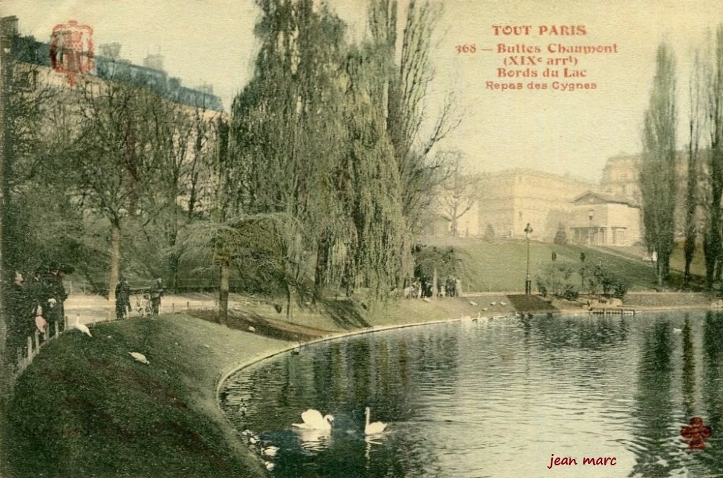 Paris - Buttes Chaumont - Bords du Lac - Repas des Cygnes.jpg