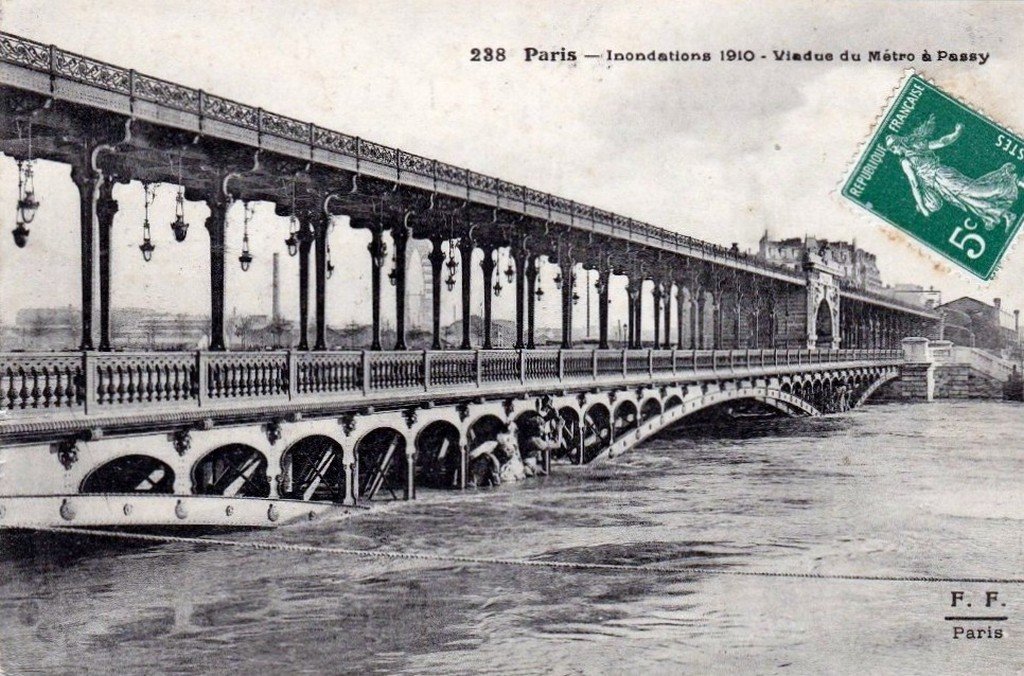 Paris 238 Inon.jpg