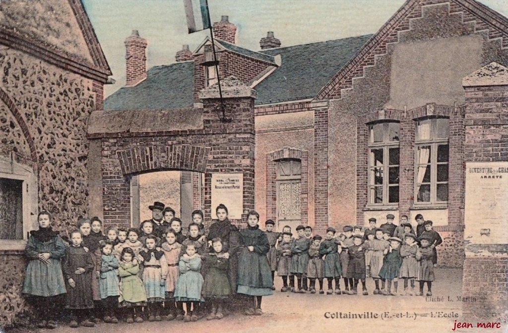 Coltainville - L'École.jpg