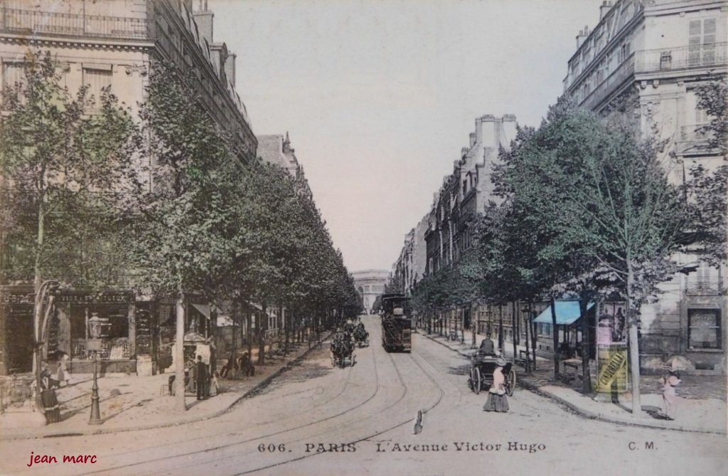 Paris XVIe - Avenue Victor Hugo.jpg