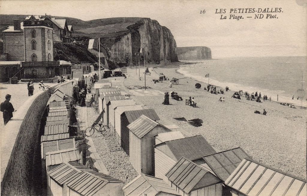 76 - LES PETITES-DALLES - 16 - La Plage - ND Phot - 05-06-26.jpg