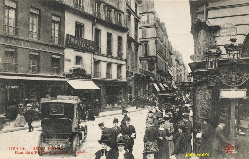 Paris Ie - Rue des Petits-Champs.jpg