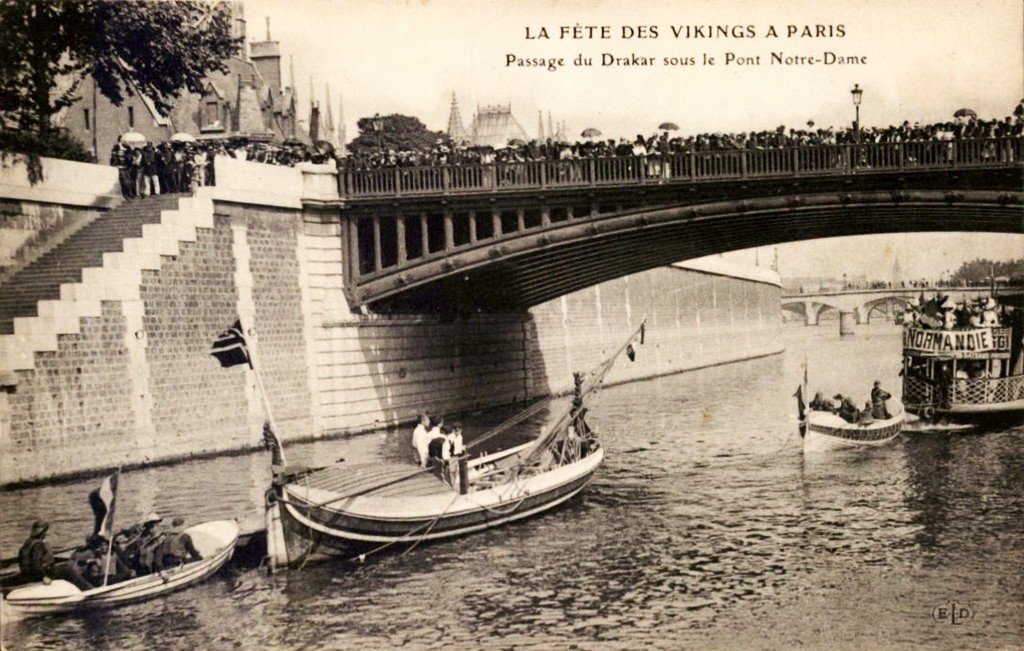 Paris Fête des Vikings.jpg
