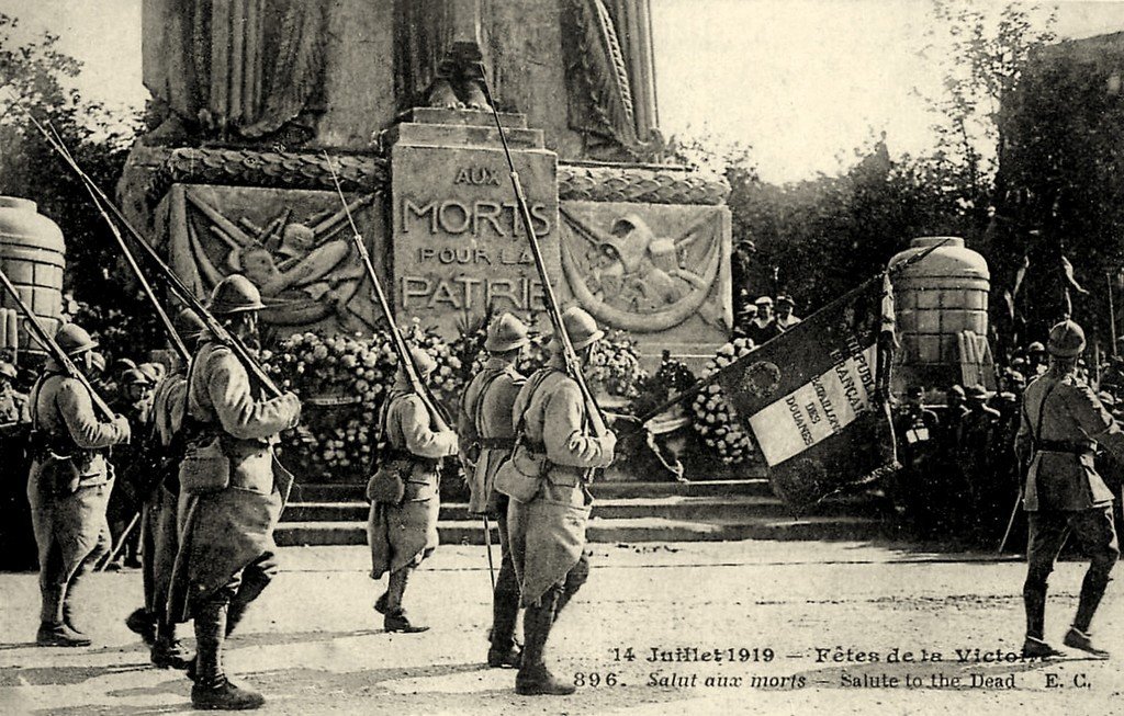 Paris Fêtes de la V.896.jpg