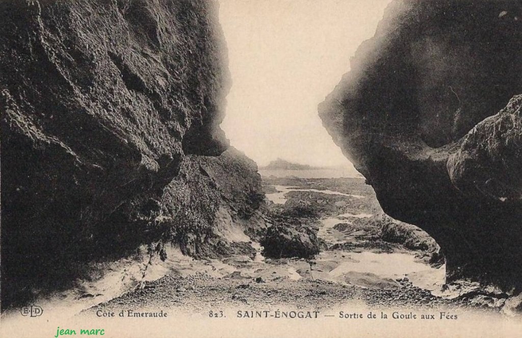 Saint-Enogat - Sortie de la Goule aux fées.jpg