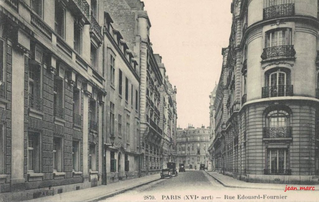 Paris XVIe - Rue Édouard Fournier.jpg