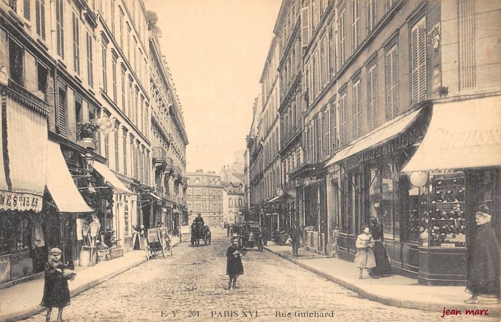 Paris XVIe - Rue Guichard.jpg
