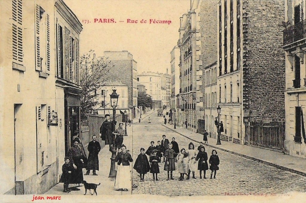 Paris XIIe - Rue de Fécamp.jpg