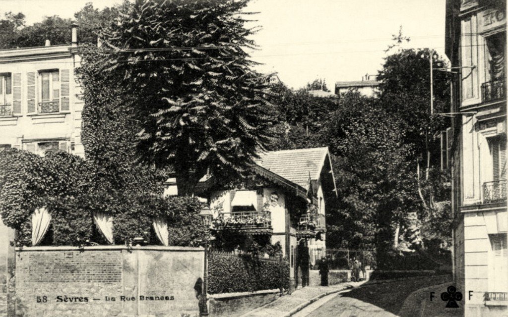 Sèvres 58.jpg