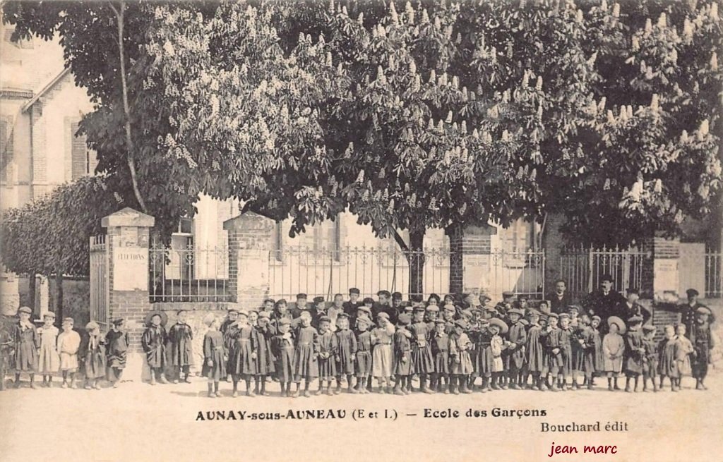 Aunay-sous-Auneau - École des Garçons.jpg