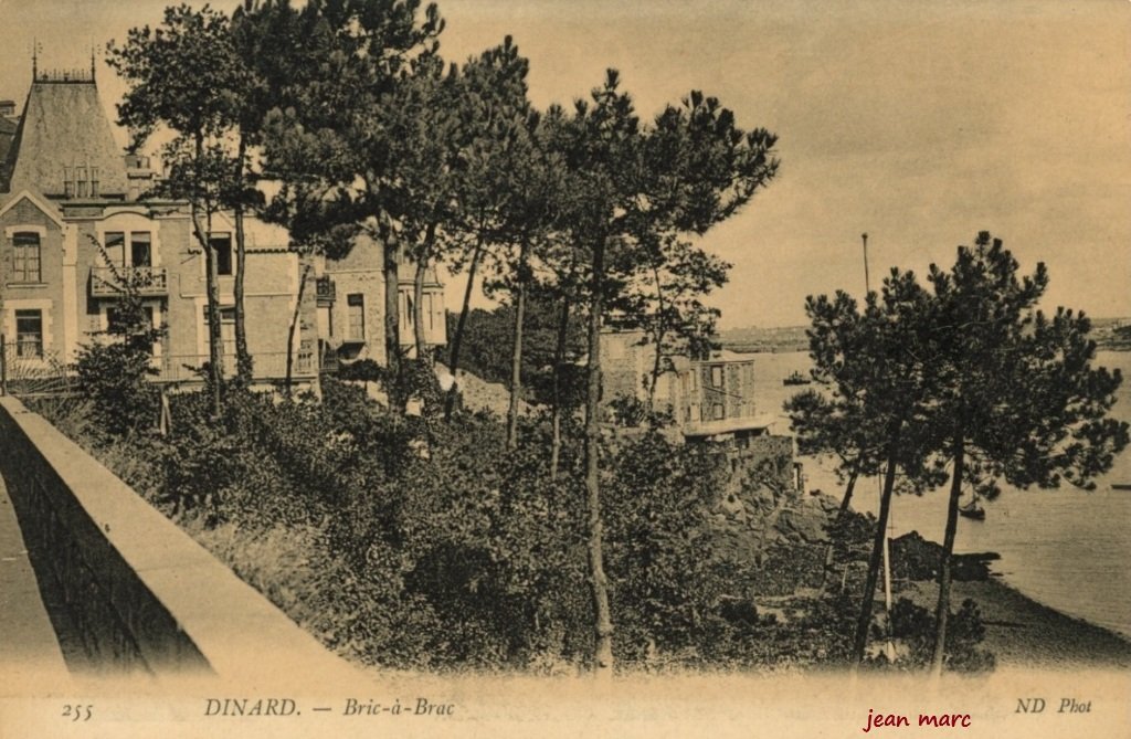 Dinard - Bric à brac.jpg