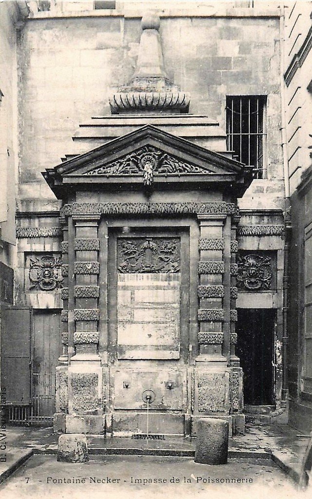 Paris Impasse de la Poissonnerie 4° (7).jpg