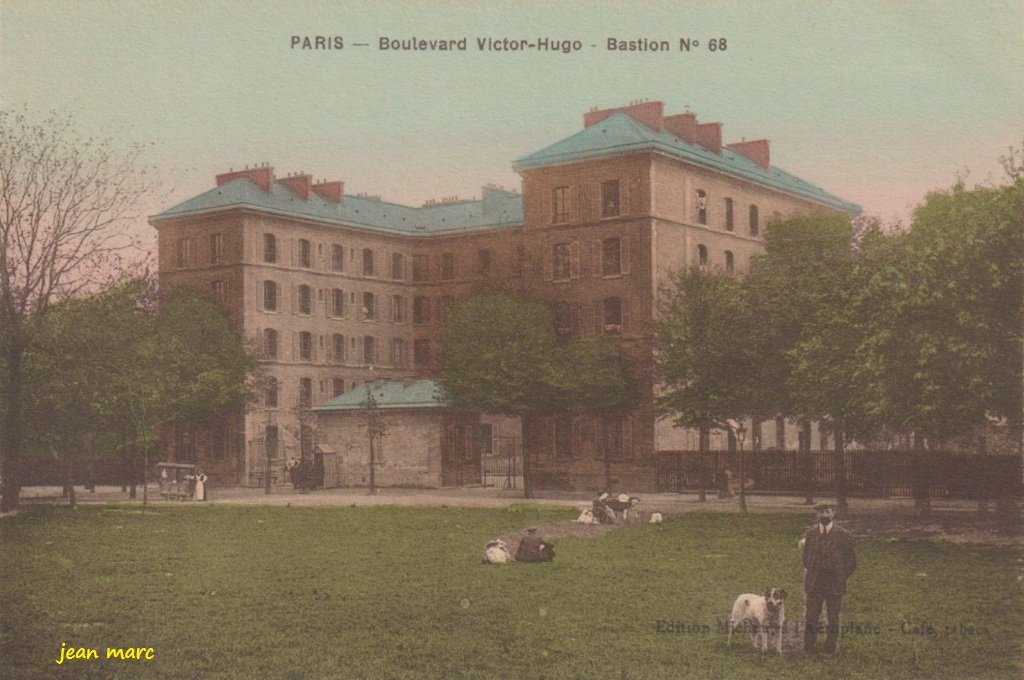 Paris XVe - Boulevard Victor Bastion 68.jpg