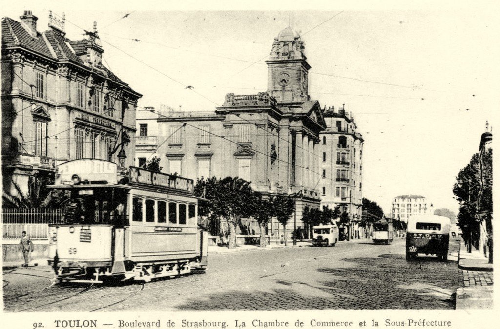 Toulon Tram 92.jpg