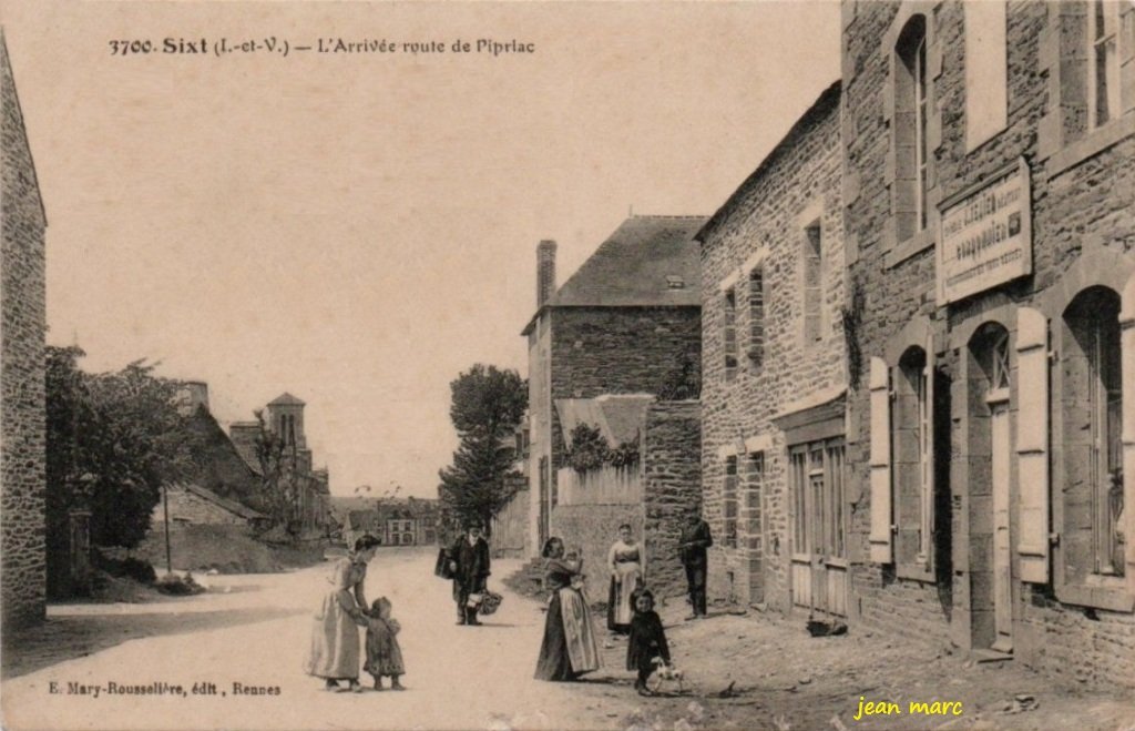Sixt - L'Arrivée route de Pipriac.jpg