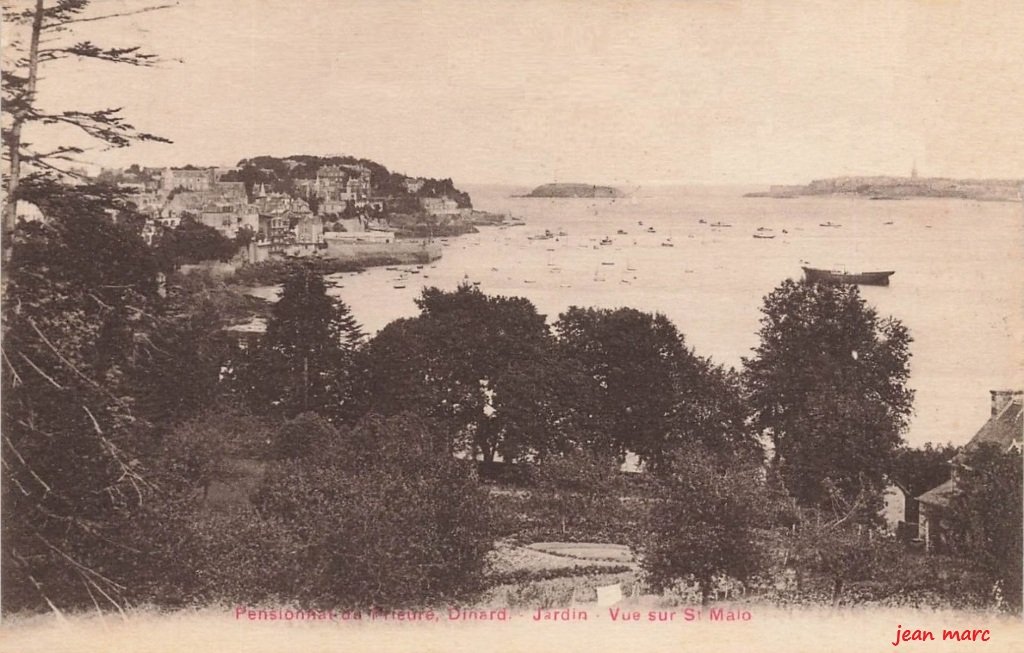 Dinard - Pensionnat du Prieuré - Jardin - Vue sur  Saint-Malo.jpg