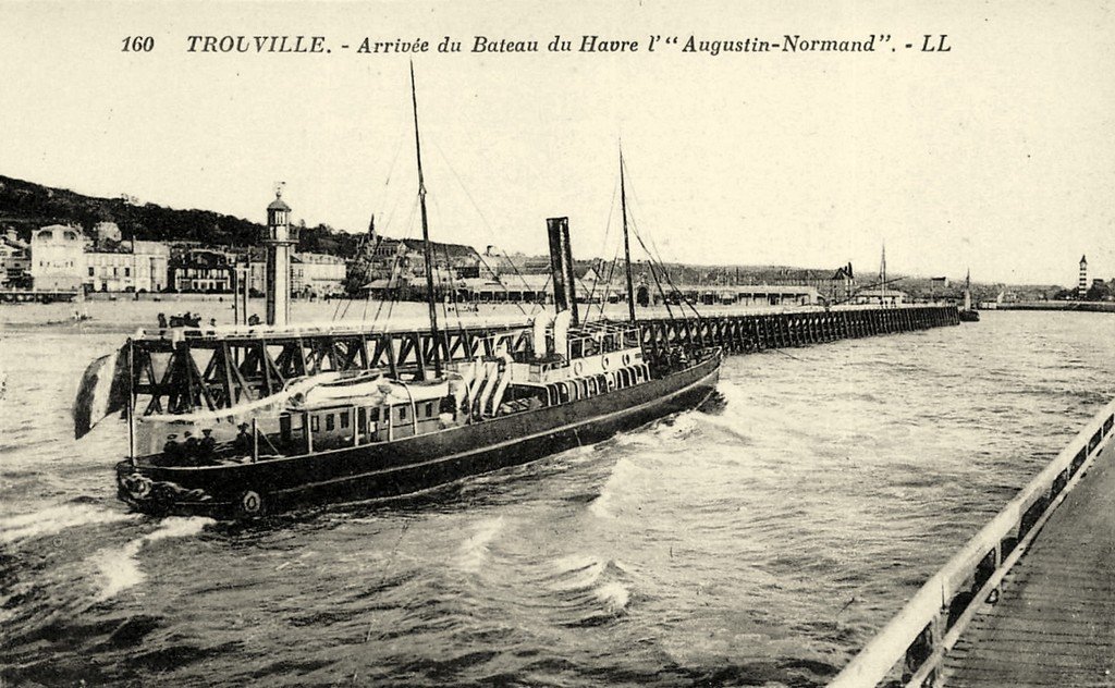 Trouville 160 Bateau.jpg