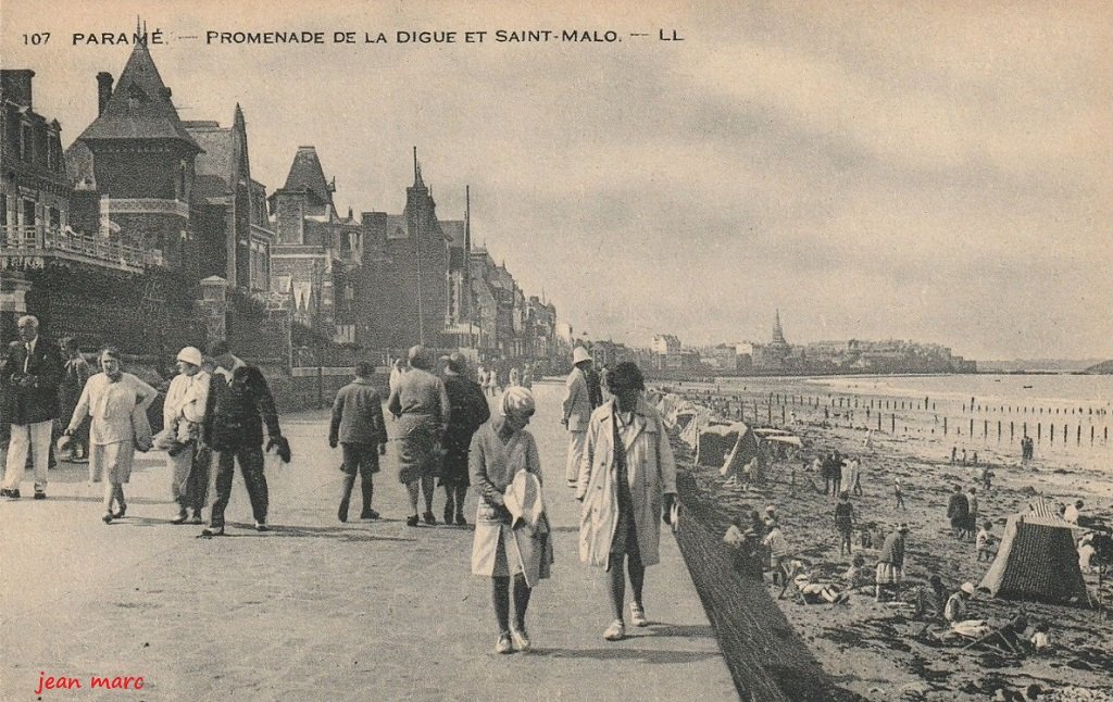 Paramé - Promenade de la Digue et Saint-Malo.jpg