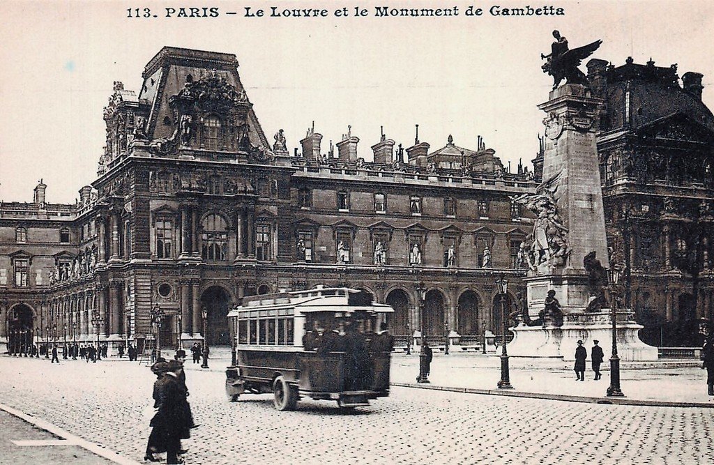 Paris Louvre 113.jpg