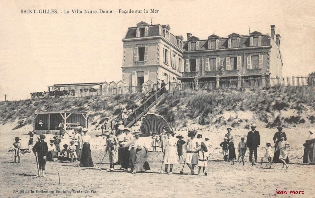 Saint-Gilles - La Villa Notre-Dame - Façade sur la mer.jpg