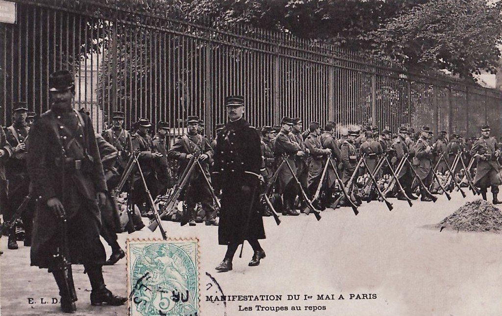Paris Manif.jpg