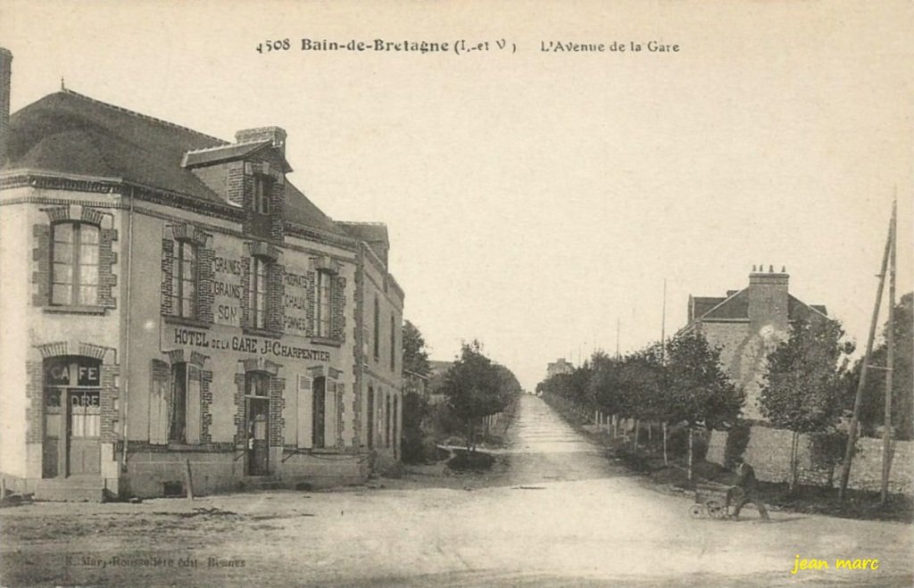 Bain-de-Bretagne - L'Avenue de la Gare.jpg