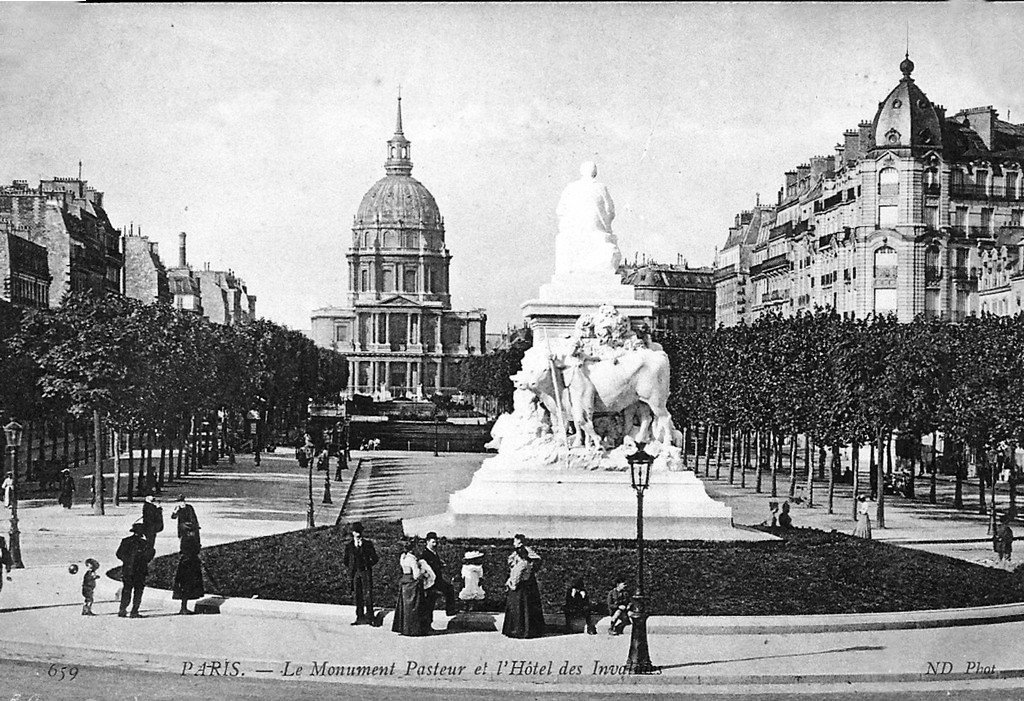 Paris Mon. Pasteur 7°.jpg