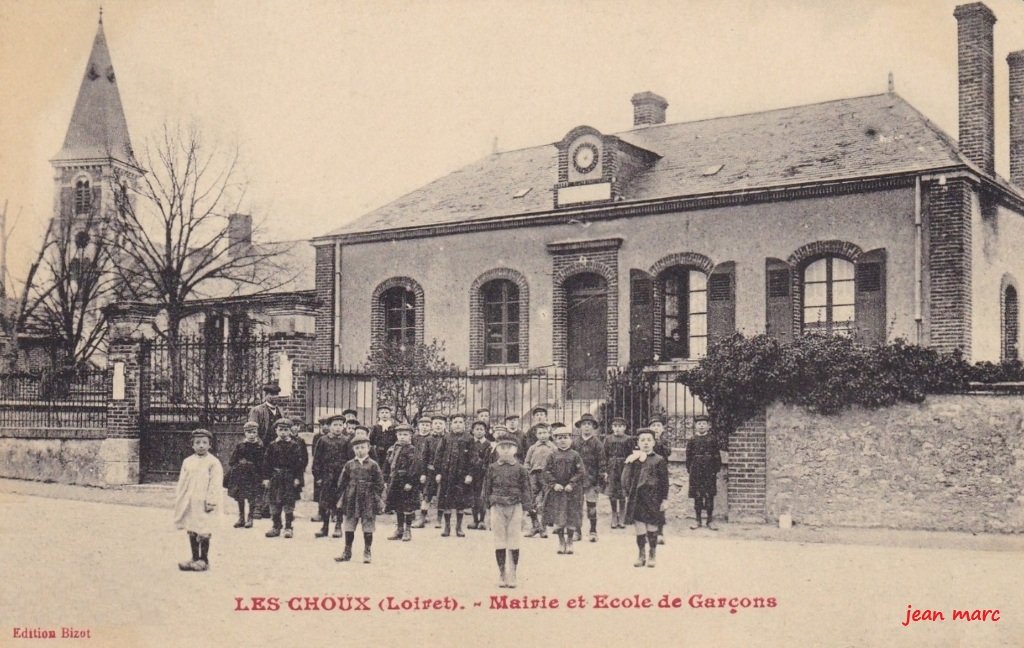 Les Choux - Mairie et École de garçons.jpg