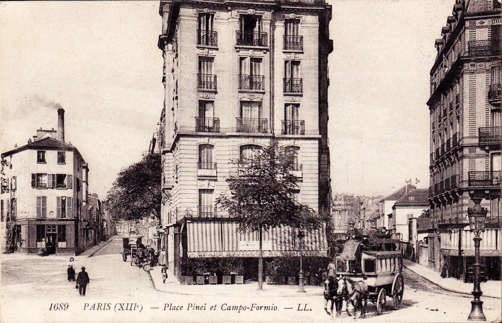A Attelage Paris Place Pinel 13°.jpg